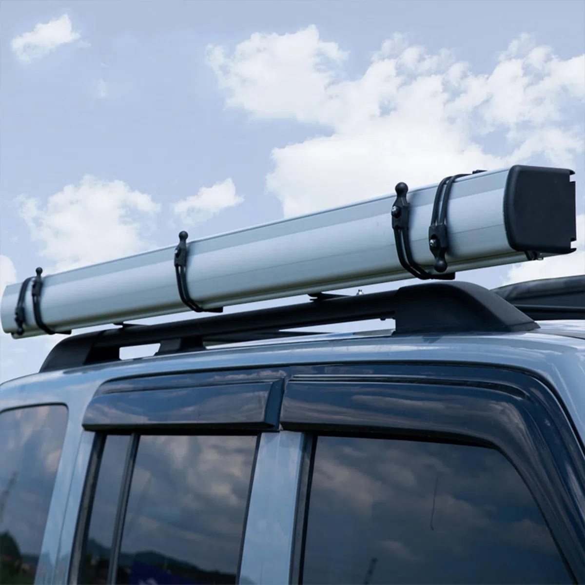 Markiza boczna samochodu, duża markiza zacieniająca do pojazdu, PU 2000 mm UV50+ wysuwana markiza samochodowa, regulacja wysokości, nadaje się do ciężarówek, SUV-ów, furgonetki, kamperów